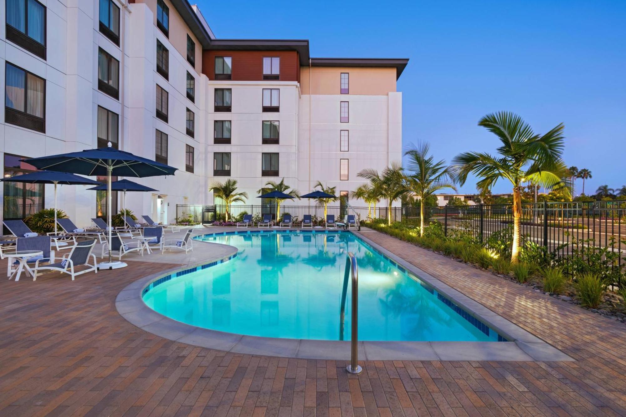 Towneplace Suites By Marriott San Diego Airport/Liberty Station Exterior photo
